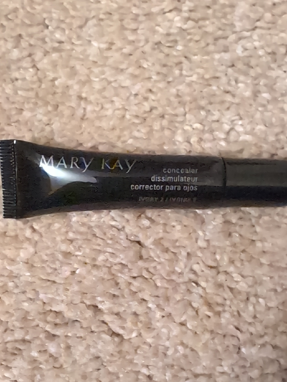 Mary Kay Mini Concealer Tube
